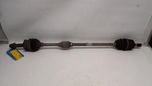 Gebruikte Aandrijfas rechts-voor Hyundai i20 1.2i 16V Prijs € 36,75 Margeregeling aangeboden door Reclycar De Boer BV