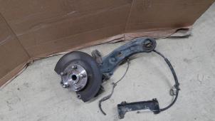 Używane Tylna piasta kola Fiat Freemont 2.0 MultiJet 170 16V Cena € 131,25 Procedura marży oferowane przez Reclycar De Boer BV