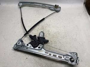 Begagnade Fönstermekanism, 4-dörrars, vänster fram Renault Megane IV Estate (RFBK) 1.3 TCE 160 16V Pris € 63,00 Marginaltabell erbjuds av Reclycar De Boer BV