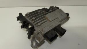 Gebruikte Start/Stop computer Peugeot 308 SW (L4/L9/LC/LJ/LR) 1.6 BlueHDi 120 Prijs € 63,00 Margeregeling aangeboden door Reclycar De Boer BV