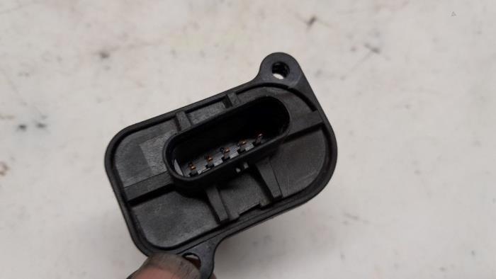 Luftflödesmätare från en MINI Countryman (R60) 2.0 Cooper SD 16V 2015