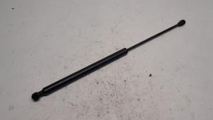 Gebruikte Gasdemper links-achter Citroen SpaceTourer 2.0 Blue HDI 180 Prijs € 26,25 Margeregeling aangeboden door Reclycar De Boer BV