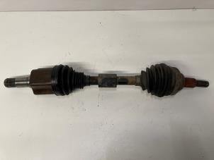 Używane Os napedowa lewy przód Fiat Freemont 2.0 MultiJet 170 16V Cena € 99,75 Procedura marży oferowane przez Reclycar De Boer BV