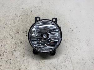 Gebruikte Mistlamp rechts-voor Dacia Sandero III 1.0 TCe 100 12V ECO-G Prijs € 42,00 Margeregeling aangeboden door Reclycar De Boer BV