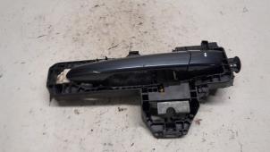 Gebruikte Deurgreep 4Deurs links-achter Mercedes C Estate (S204) 3.0 C-280 V6 24V Prijs € 15,75 Margeregeling aangeboden door Reclycar De Boer BV