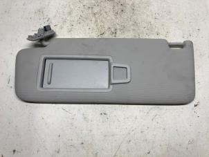 Gebruikte Zonneklep Seat Arona (KJX) 1.0 TGI 12V Prijs € 36,75 Margeregeling aangeboden door Reclycar De Boer BV