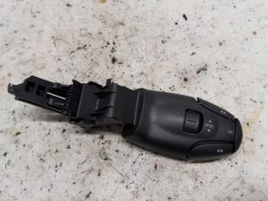 Używane Kierownica multifunkcyjna Peugeot 207/207+ (WA/WC/WM) 1.4 16V VTi Cena € 21,00 Procedura marży oferowane przez Reclycar De Boer BV