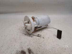 Gebruikte Brandstofpomp Elektrisch Ford Fiesta 6 (JA8) 1.0 SCI 12V 80 Prijs € 52,50 Margeregeling aangeboden door Reclycar De Boer BV