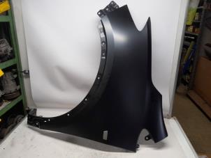 Nieuwe Voorscherm links Opel Mokka Prijs € 120,75 Inclusief btw aangeboden door Reclycar De Boer BV