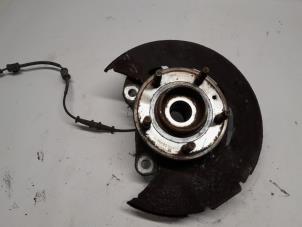 Begagnade Framhjulsnav Opel Zafira Tourer (P12) 2.0 CDTI 16V 130 Ecotec Pris € 36,75 Marginaltabell erbjuds av Reclycar De Boer BV