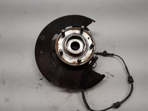 Begagnade Framhjulsnav Opel Zafira Tourer (P12) 2.0 CDTI 16V 130 Ecotec Pris € 36,75 Marginaltabell erbjuds av Reclycar De Boer BV