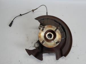 Begagnade Framhjulsnav Ford Fiesta 6 (JA8) 1.0 Ti-VCT 12V 65 Pris € 42,00 Marginaltabell erbjuds av Reclycar De Boer BV