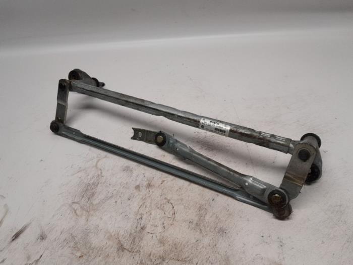 Torkarmekanism från en Seat Ibiza IV SC (6J1) 1.2 TDI Ecomotive 2010