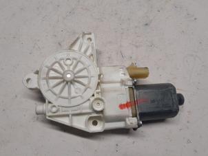 Używane Silnik szyby drzwiowej Fiat Freemont 2.0 MultiJet 140 16V Cena € 36,75 Procedura marży oferowane przez Reclycar De Boer BV