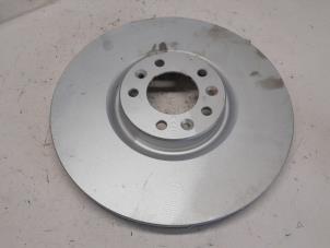 Nowe Tarcza hamulcowa przód Peugeot 407 (6C/J) 3.0 HDiF V6 24V Cena € 31,76 Z VAT oferowane przez Reclycar De Boer BV