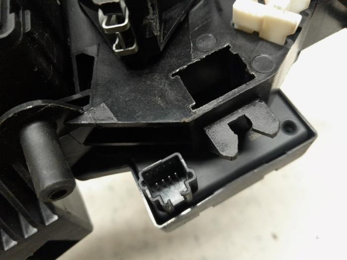 Combischakelaar Stuurkolom van een Dacia Sandero II 1.0 Sce 12V 2018