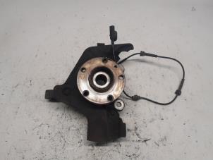 Begagnade Framhjulsnav Opel Combo 1.6 CDTI 16V Pris € 52,50 Marginaltabell erbjuds av Reclycar De Boer BV