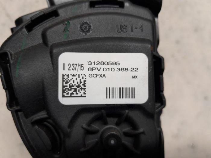 Gaspedalsensor från en Volvo V40 (MV) 2.0 D2 16V 2015