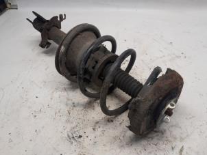 Gebruikte Schokdemper rechts-voor Renault Scénic I (JA) 1.6 16V Prijs € 36,75 Margeregeling aangeboden door Reclycar De Boer BV