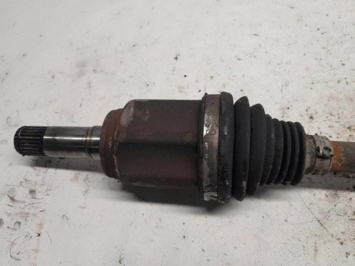 Aandrijfas links-voor van een Fiat 500X (334) 1.6 E-torq 16V 2019