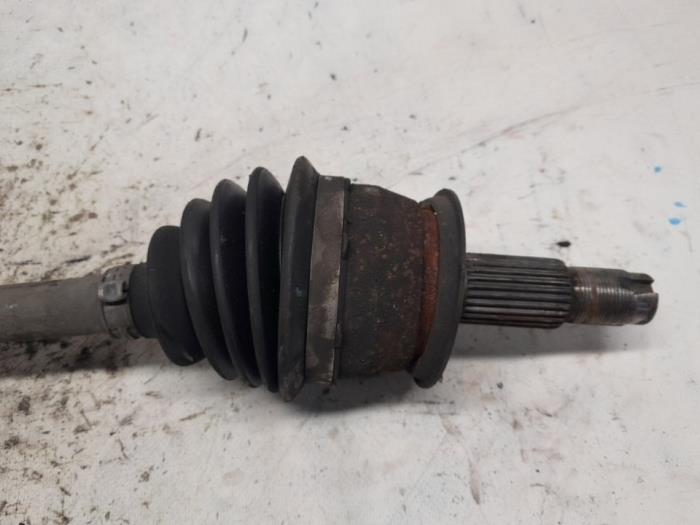 Aandrijfas links-voor van een Fiat 500X (334) 1.6 E-torq 16V 2019