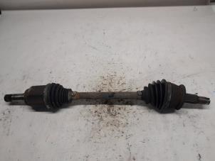 Begagnade Drivaxel, vänster fram Fiat 500X (334) 1.6 E-torq 16V Pris € 105,00 Marginaltabell erbjuds av Reclycar De Boer BV
