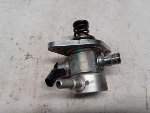 Używane Pompa wysokiego cisnienia Peugeot 2008 (CU) 1.2 12V e-THP PureTech 110 Cena € 210,00 Procedura marży oferowane przez Reclycar De Boer BV