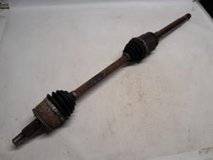 Używane Os napedowa prawy przód Landrover Range Rover Sport (LS) 2.7 TDV6 24V Cena € 105,00 Procedura marży oferowane przez Reclycar De Boer BV