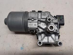 Begagnade Främre torkarmotor Peugeot 208 I (CA/CC/CK/CL) 1.2 12V e-THP PureTech 110 Pris € 31,50 Marginaltabell erbjuds av Reclycar De Boer BV