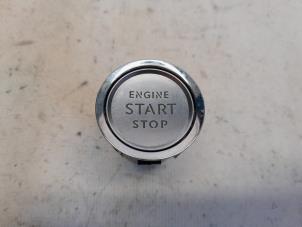 Begagnade Start/stopp-brytare Peugeot 308 (L3/L8/LB/LH/LP) 1.2 12V e-THP PureTech 130 Pris € 21,00 Marginaltabell erbjuds av Reclycar De Boer BV