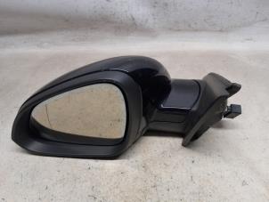 Gebruikte Spiegel Buiten links Opel Insignia 2.0 CDTI 16V 130 Ecotec Prijs € 63,00 Margeregeling aangeboden door Reclycar De Boer BV