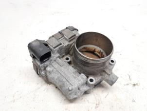 Gebruikte Gasklephuis Volkswagen Golf V (1K1) 1.6 FSI 16V Prijs € 42,00 Margeregeling aangeboden door Reclycar De Boer BV