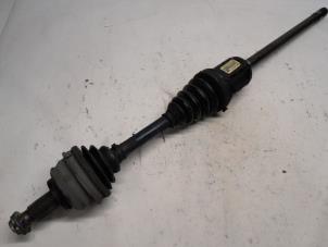 Używane Os napedowa prawy przód BMW X5 (E53) 3.0d 24V Cena € 52,50 Procedura marży oferowane przez Reclycar De Boer BV