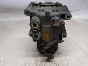 Begagnade Luftkonditioneringspump Ford Fusion 1.6 16V Pris € 63,00 Marginaltabell erbjuds av Reclycar De Boer BV