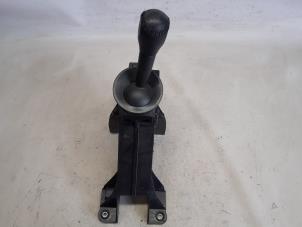 Begagnade Växelspak Renault Twingo III (AH) 1.0 SCe 70 12V Pris € 52,50 Marginaltabell erbjuds av Reclycar De Boer BV