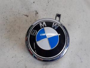 Begagnade Handtag, baklucka BMW 1 serie (E81) 120i 16V Pris € 31,50 Marginaltabell erbjuds av Reclycar De Boer BV