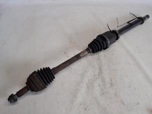 Gebruikte Steekas rechts-voor Renault Modus/Grand Modus (JP) 1.6 16V Prijs € 36,75 Margeregeling aangeboden door Reclycar De Boer BV