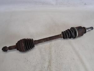 Gebruikte Steekas links-voor Renault Modus/Grand Modus (JP) 1.6 16V Prijs € 36,75 Margeregeling aangeboden door Reclycar De Boer BV