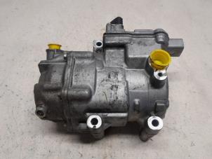 Gebruikte Aircopomp Toyota Yaris III (P13) 1.5 16V Hybrid Prijs € 157,50 Margeregeling aangeboden door Reclycar De Boer BV