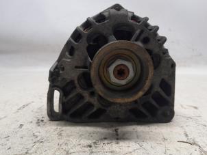 Begagnade Dynamo Renault Twingo (C06) 1.2 16V Pris € 36,75 Marginaltabell erbjuds av Reclycar De Boer BV