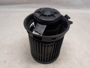 Gebruikte Kachel Ventilatiemotor Nissan Juke (F15) 1.6 16V Prijs € 47,25 Margeregeling aangeboden door Reclycar De Boer BV