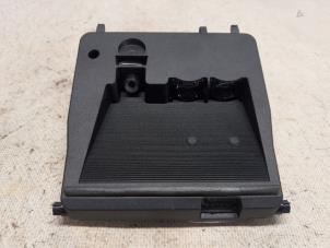 Gebruikte Camera voorzijde Toyota Auris Touring Sports (E18) 1.8 16V Hybrid Prijs € 78,75 Margeregeling aangeboden door Reclycar De Boer BV