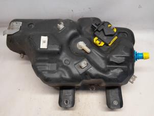 Begagnade AdBlue-tank Ford Transit Custom 2.0 TDCi 16V Eco Blue 105 Pris € 315,00 Marginaltabell erbjuds av Reclycar De Boer BV