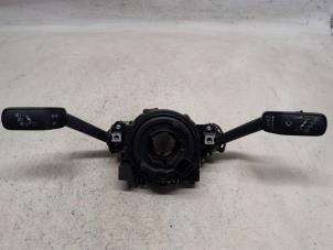 Gebruikte Combischakelaar Stuurkolom Volkswagen T-Roc I 1.5 TSI Evo BMT 16V Prijs € 47,25 Margeregeling aangeboden door Reclycar De Boer BV