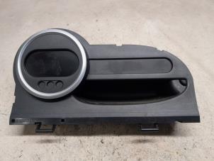 Gebruikte Tellerklok Renault Twingo II (CN) 1.2 16V Prijs € 78,75 Margeregeling aangeboden door Reclycar De Boer BV