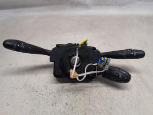 Begagnade Spak, rattstång Peugeot 206 (2A/C/H/J/S) 1.1 XN,XR Pris på förfrågan erbjuds av Reclycar De Boer BV