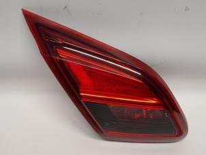Gebruikte Achterlicht links Opel Corsa E 1.0 SIDI Turbo 12V Prijs € 36,75 Margeregeling aangeboden door Reclycar De Boer BV