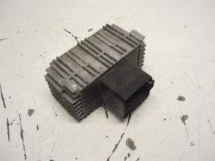 Gebruikte Gloeirelais Saab 9-3 II Sport Sedan (YS3F) 2.2 TiD 16V Prijs € 26,25 Margeregeling aangeboden door Reclycar De Boer BV