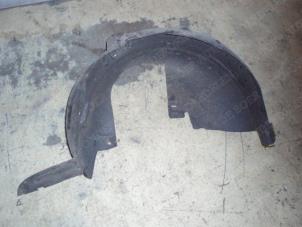 Begagnade Isolering, hjulhus Peugeot 307 SW (3H) 1.6 HDi 16V Pris € 10,50 Marginaltabell erbjuds av Reclycar De Boer BV