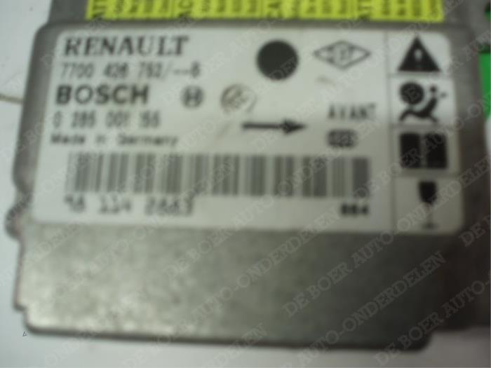 Airbagmodul från en Renault Clio II (BB/CB) 1.2 2000